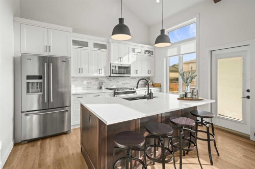 37 Arrowwood Close, Blackfalds, AB - Indoor Photo Showing Kitchen With Double Sink With Upgraded Kitchen