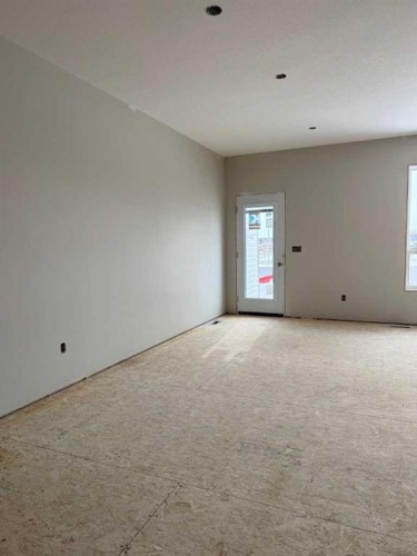 7 Gray Close, Sylvan Lake, AB - Indoor Photo Showing Other Room
