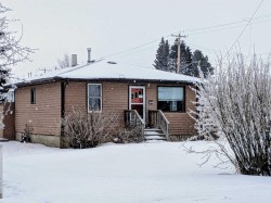 4709 46 Street  Sylvan Lake, AB T4S 1G6