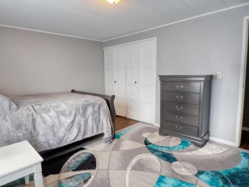 62 Parkland Drive, Sylvan Lake, AB 