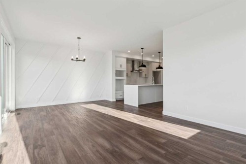 215 Sora Terrace Se, Calgary, AB - Indoor Photo Showing Kitchen