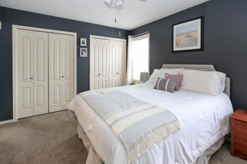 265 Jenner Crescent, Red Deer, AB - Indoor Photo Showing Bedroom