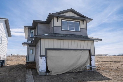 57 Lincoln Street  Sylvan Lake, AB T4S 0V4