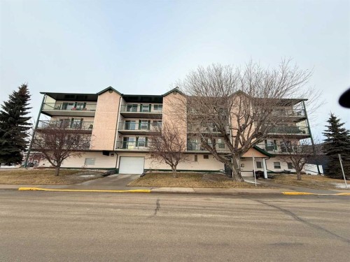 #302-5102 48 Street  Lacombe, AB T4L 2J4