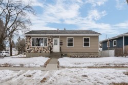 4521 46 Street  Camrose, AB T4V 1G2