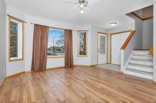 220 Deschner Close, Red Deer, AB - Indoor Photo Showing Other Room