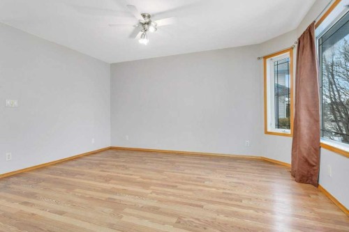 220 Deschner Close, Red Deer, AB - Indoor Photo Showing Other Room