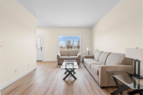 7311B 44B Avenue, Camrose, AB - Indoor Photo Showing Living Room