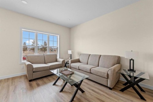 7311B 44B Avenue, Camrose, AB - Indoor Photo Showing Living Room