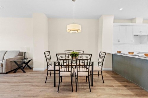 7311B 44B Avenue, Camrose, AB - Indoor Photo Showing Dining Room