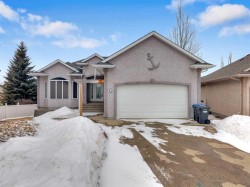 61 Fulmar Close  Sylvan Lake, AB T4S 2K6
