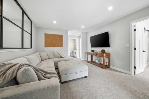 27 Eaton Crescent, Red Deer, AB - Indoor Photo Showing Other Room