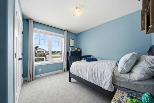 27 Eaton Crescent, Red Deer, AB - Indoor Photo Showing Bedroom