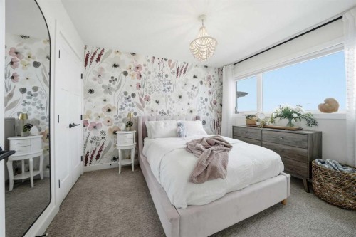 27 Eaton Crescent, Red Deer, AB - Indoor Photo Showing Bedroom