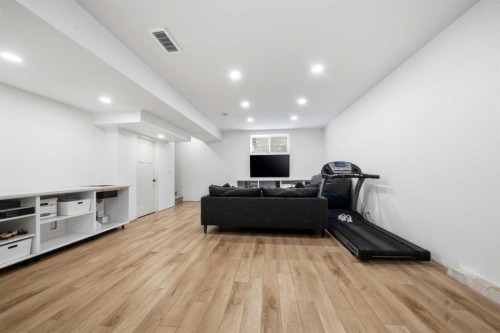 27 Eaton Crescent, Red Deer, AB - Indoor