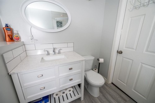 154 Rutherford Drive, Red Deer, AB - Indoor Photo Showing Bathroom