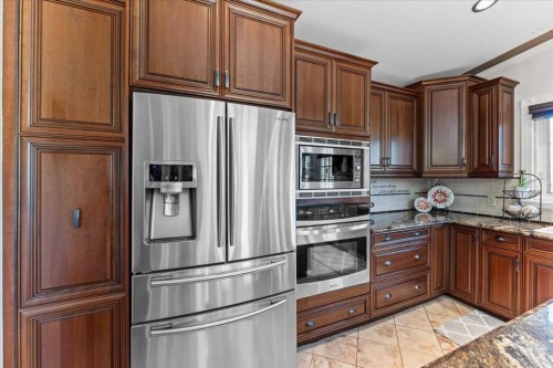 11124 110A Avenue, Edmonton, AB - Indoor Photo Showing Kitchen