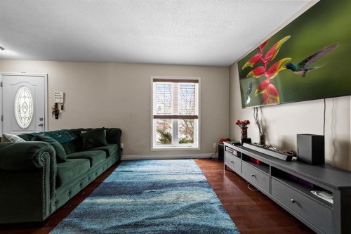 5809 28 Avenue, Camrose, AB - Indoor Photo Showing Living Room