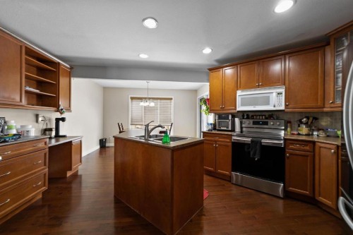 5809 28 Avenue, Camrose, AB - Indoor Photo Showing Kitchen