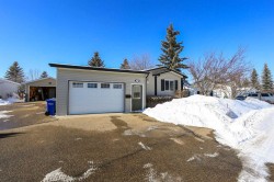 4915 Doncaster Avenue  Red Deer, AB T4R 2Z8