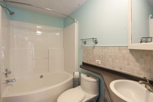 4915 Doncaster Avenue, Red Deer, AB 