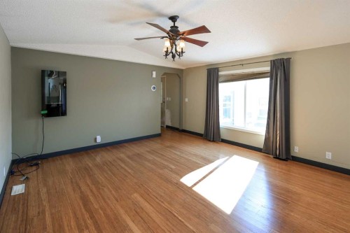 4915 Doncaster Avenue, Red Deer, AB 