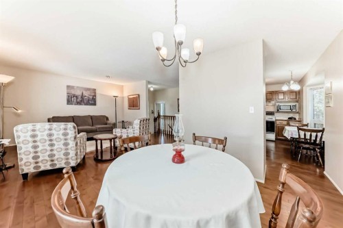 3 Rutherford Close, Red Deer, AB - Indoor Photo Showing Dining Room