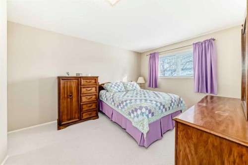 3 Rutherford Close, Red Deer, AB - Indoor Photo Showing Bedroom