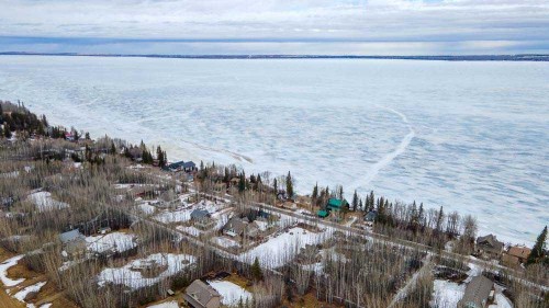 77 Crystal Springs Drive, Crystal Springs, AB 