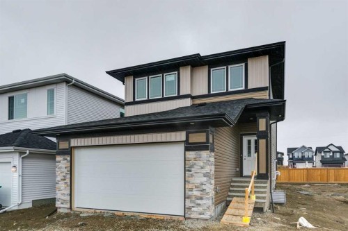 85 Southborough Square, Cochrane, AB - Outdoor
