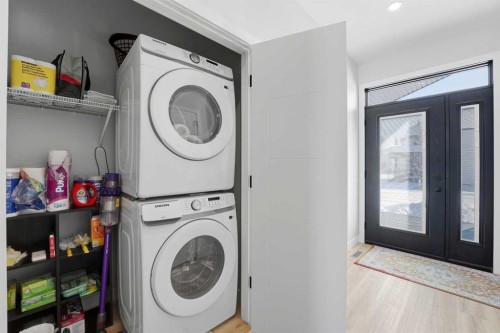 183 Ellington Crescent, Red Deer, AB - Indoor Photo Showing Laundry Room
