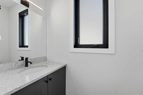 183 Ellington Crescent, Red Deer, AB - Indoor Photo Showing Bathroom