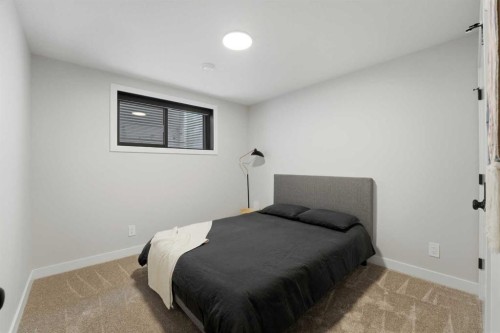 183 Ellington Crescent, Red Deer, AB - Indoor Photo Showing Bedroom