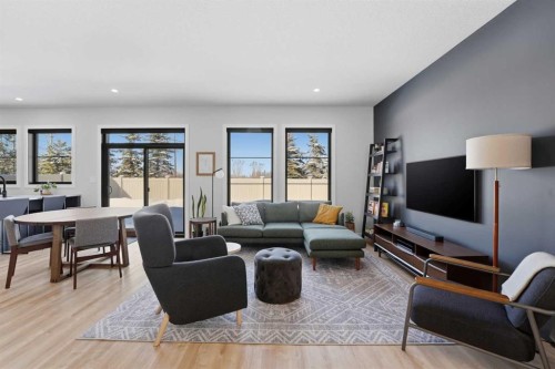 183 Ellington Crescent, Red Deer, AB - Indoor Photo Showing Living Room