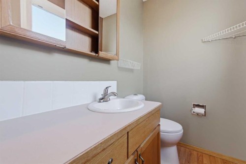 145 Wilson Crescent, Red Deer, AB - Indoor Photo Showing Bathroom