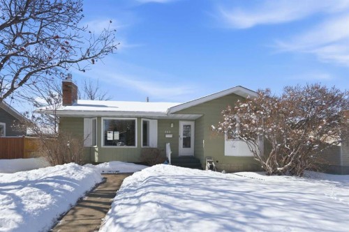 145 Wilson Crescent, Red Deer, AB - Outdoor With Facade