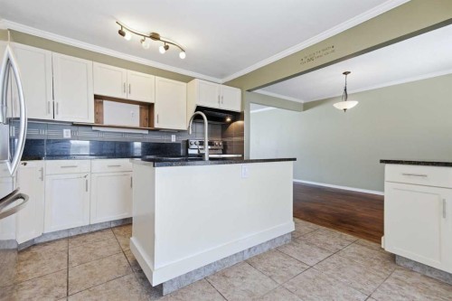 145 Wilson Crescent, Red Deer, AB - Indoor Photo Showing Kitchen