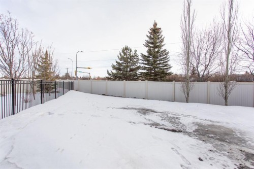 17 Tindale Place, Red Deer, AB - Outdoor