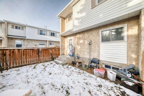 B1-35 Nash, Red Deer, AB - Outdoor With Exterior