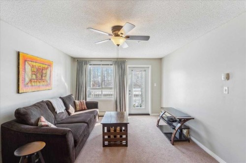 112-5340 199 Street, Edmonton, AB - Indoor Photo Showing Living Room