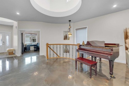 38 Grove Close, Red Deer, AB - Indoor Photo Showing Other Room