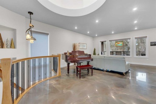 38 Grove Close, Red Deer, AB - Indoor Photo Showing Other Room