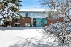5223 48 Avenue  Sylvan Lake, AB T4S 1G5