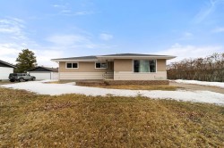 5205 56 Street Camrose, AB T4V 2E2