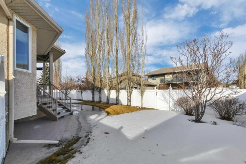 16 Askin Close, Red Deer, AB - Outdoor