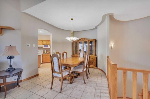 16 Askin Close, Red Deer, AB - Indoor Photo Showing Dining Room