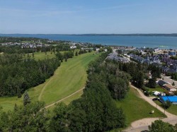 5310 50 Avenue Sylvan Lake, AB T4S 1E7