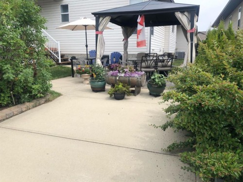 304 Jenner Crescent, Red Deer, AB - Outdoor With Deck Patio Veranda