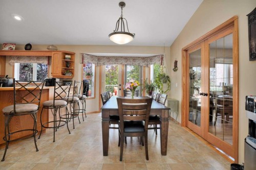 7 Revie Close, Red Deer, AB - Indoor Photo Showing Dining Room