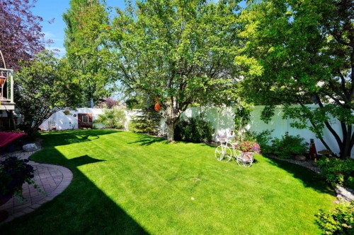 7 Revie Close, Red Deer, AB - Outdoor